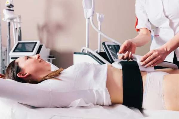 woman having body sculpting to help improve her body image and her mental health Worcestershire
